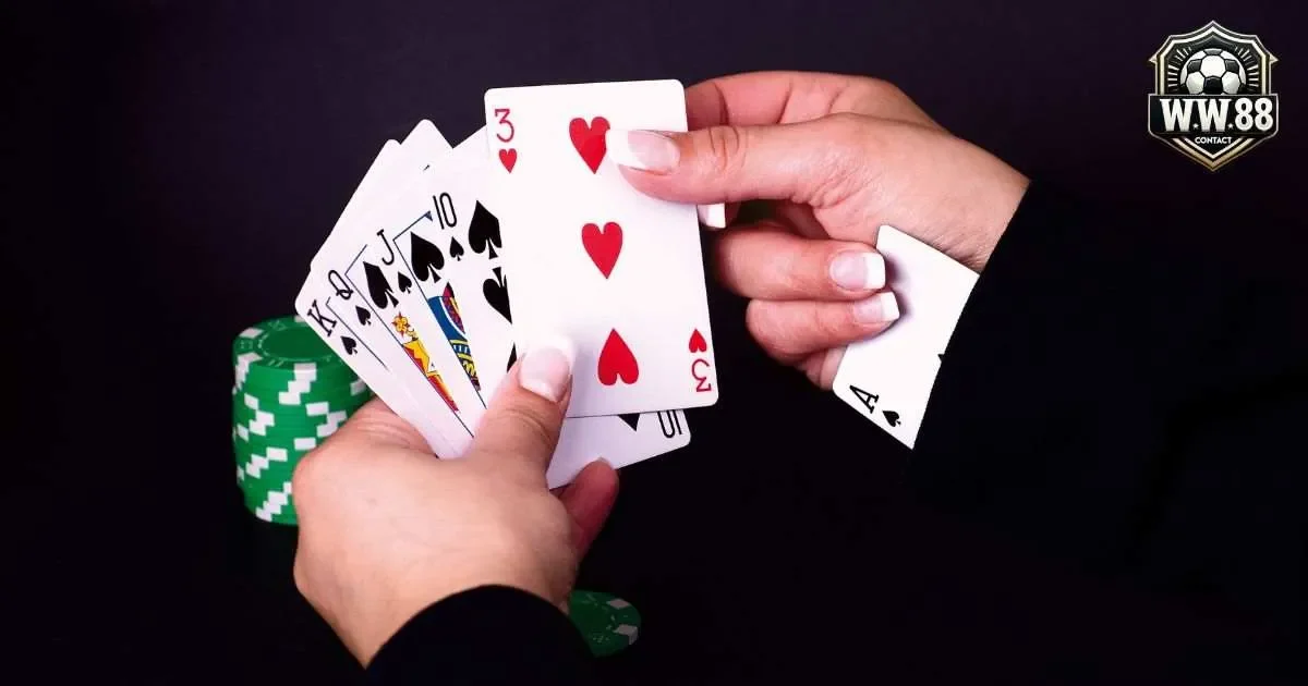 Đánh bài liêng bịp và 3 chiêu trò được "bật mí" phía sau 2 Cách nhận biết và phòng tránh đánh bài liêng bịp